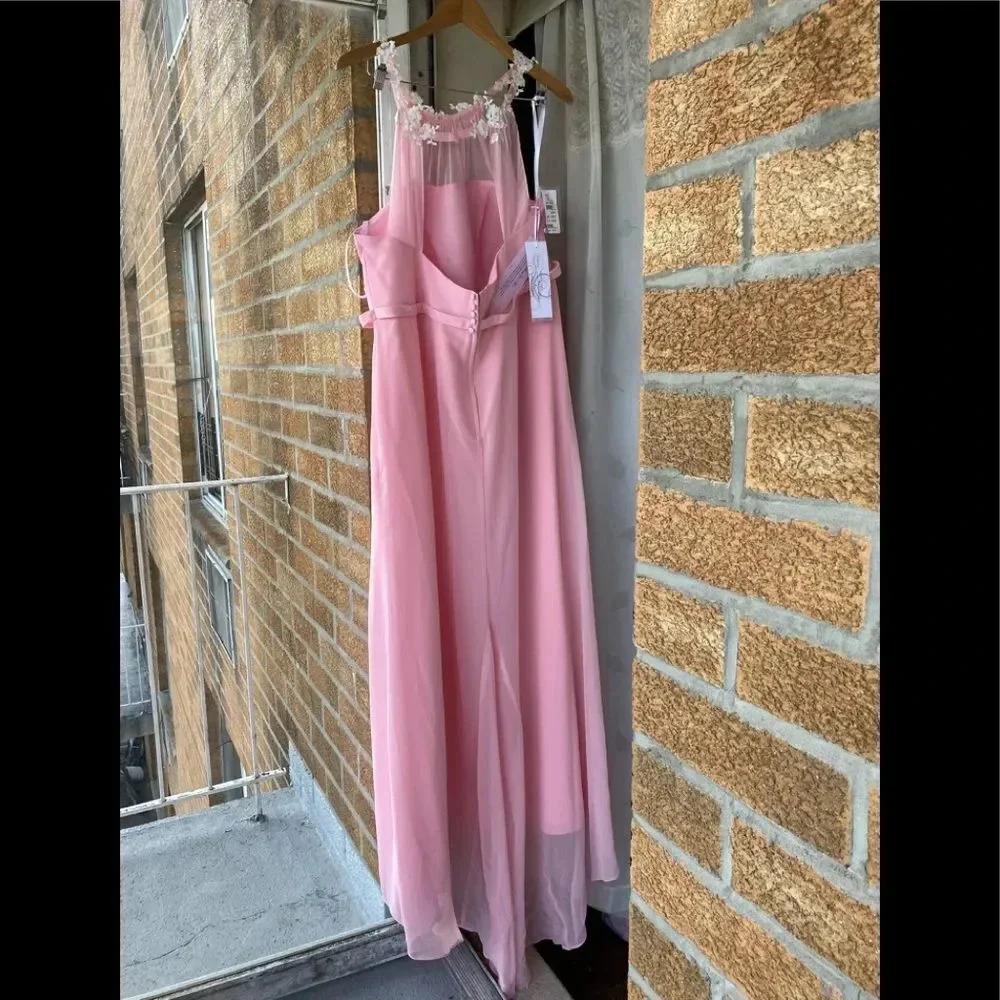 Disney royal maidens dress by alfred Angelo - Picture 6 of 13